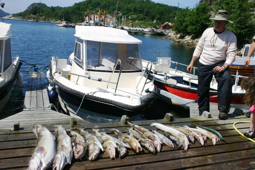 Bjornevag Ferie Hotel Farsund Esterno foto